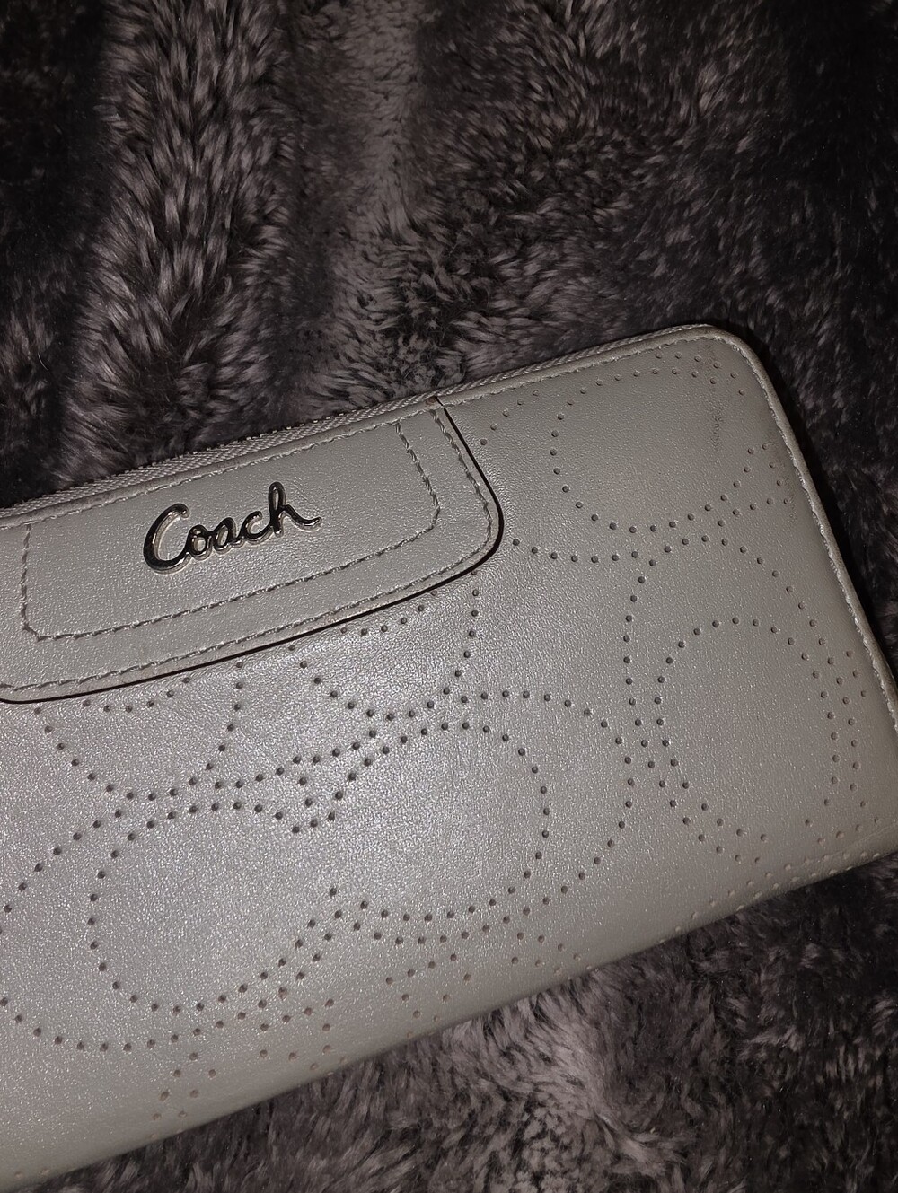 Coach Ashley Perforated Leather Zip Around Accordion Wallet - Picture 3 of 7
